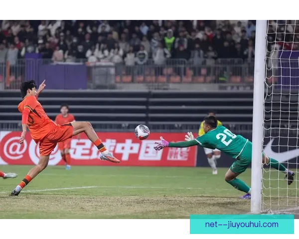 中国香港时隔五十六年重返亚洲杯赛场书写拼搏新篇章点燃足球梦想